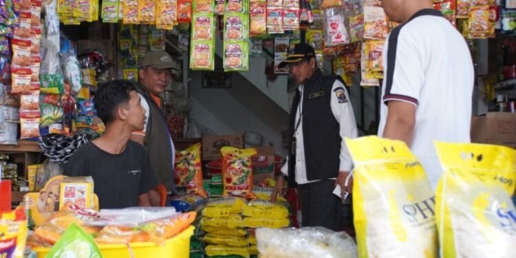 Bulog Jambi Pastikan Stok Beras dan Pangan di Pasar Angso Duo Aman, Harga Terkendali