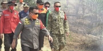 Satgas Karhutla Jambi Kerahkan Dua Helikopter Water Bombing Padamkan Api di Tahura STS
